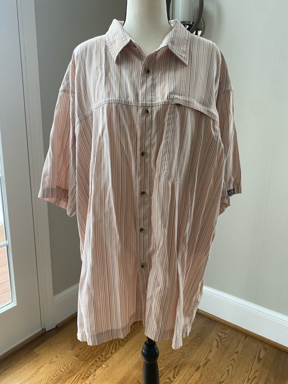 Means The North Face XXL performance button down short sleeve shirt gorpcore